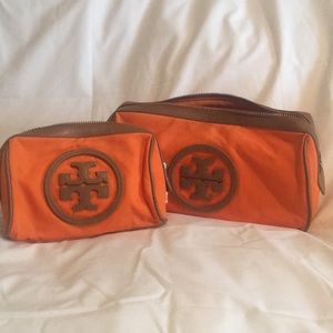 Tory Burch make-up bags (set of 2) in Orange
